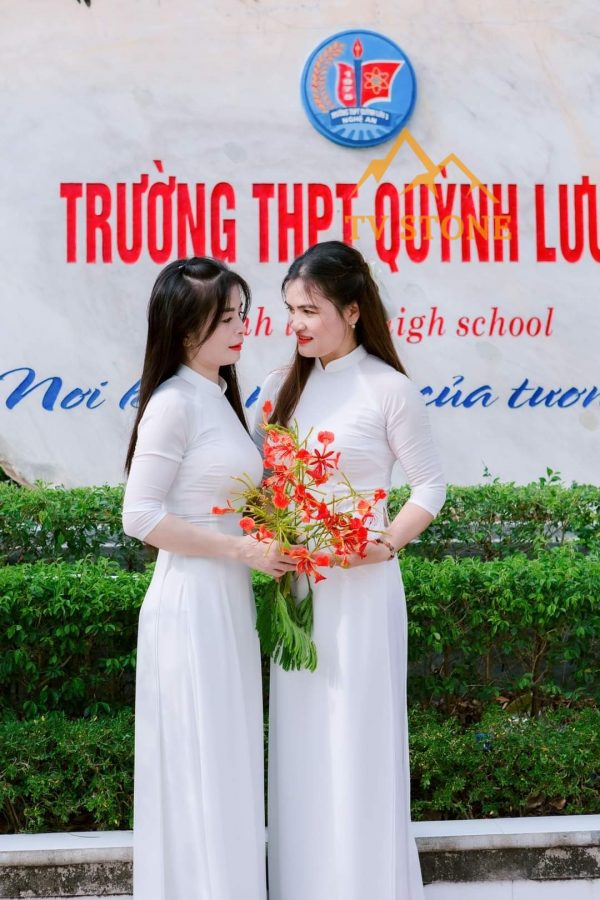 Biển Hiệu Đá Tự Nhiên Trường THPT Quỳnh Lưu 3 - Nghệ An