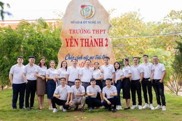 Biển Hiệu Đá Tự Nhiên Trường THPT Yên Thành 2 – Nghệ An