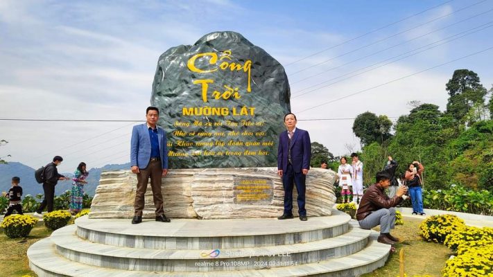 Biển Hiệu Đá Tự Nhiên Khu Di Tích Cổng Trời Mường Lát